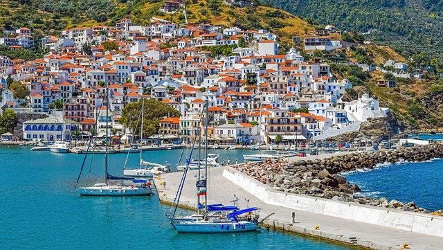 July, a month of Greek traditions and religious namedays!